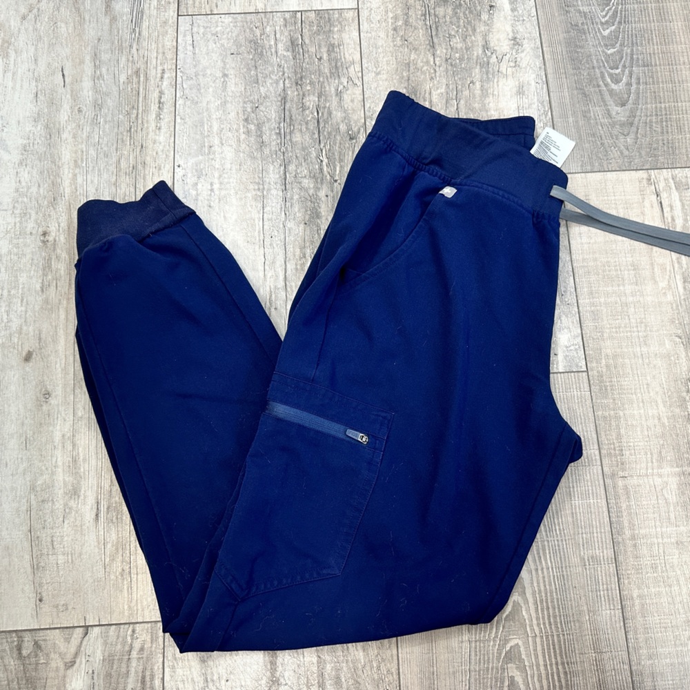 Nave small female figs joggers